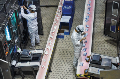 真假'鮮'牛奶 保質(zhì)期長(zhǎng)達(dá)20天，哪些乳企在'鉆空子'？